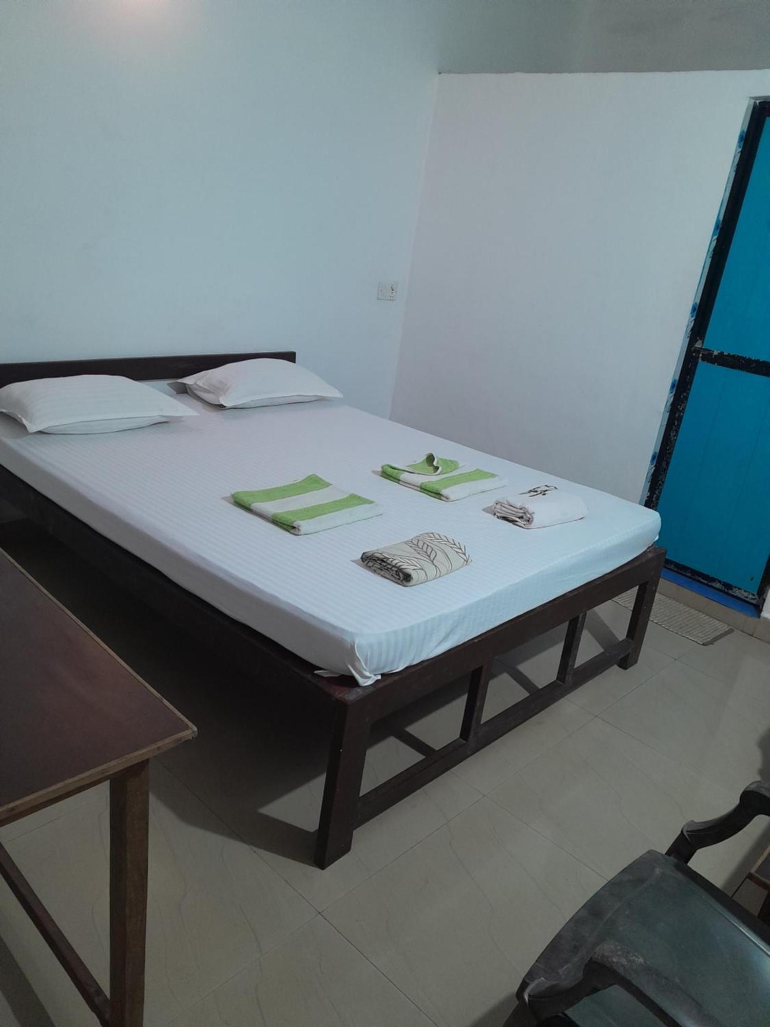 Ivon Guest House Arambol Room photo